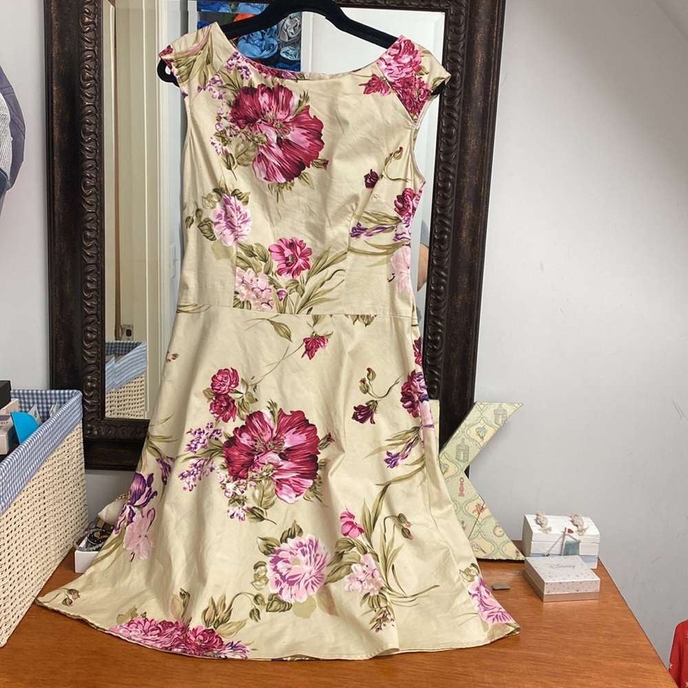 Vintage floral cream and pink dress from Clues Collection size 8
